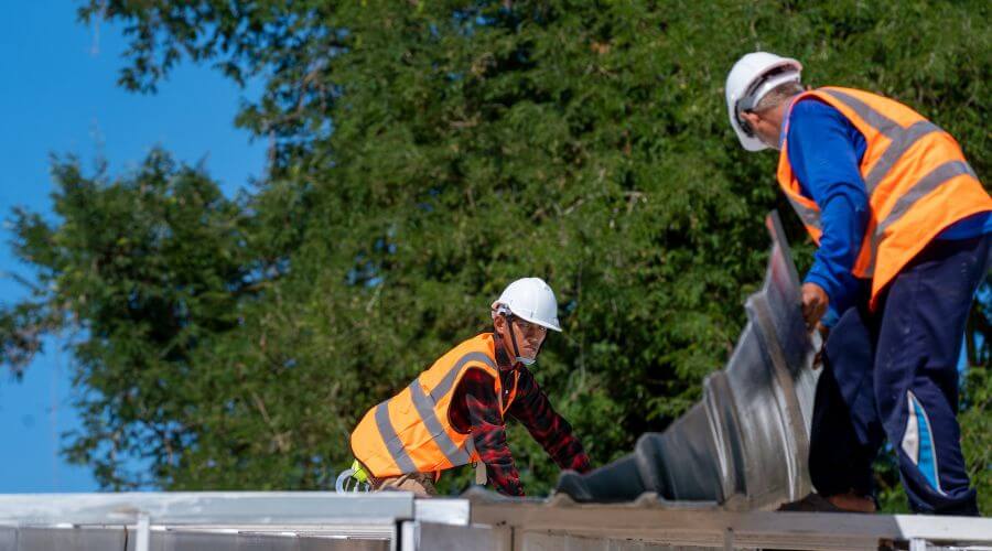 Roof maintenance in Rock Island, TX